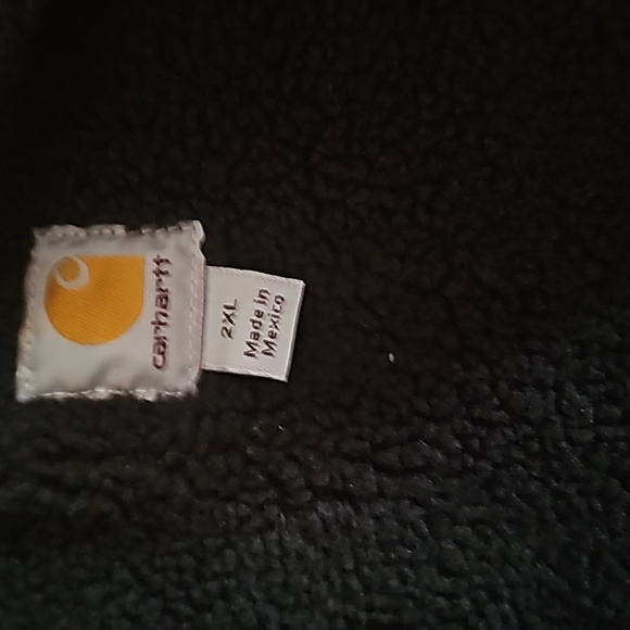 Carhartt vest 2xl - Picture 2 of 3